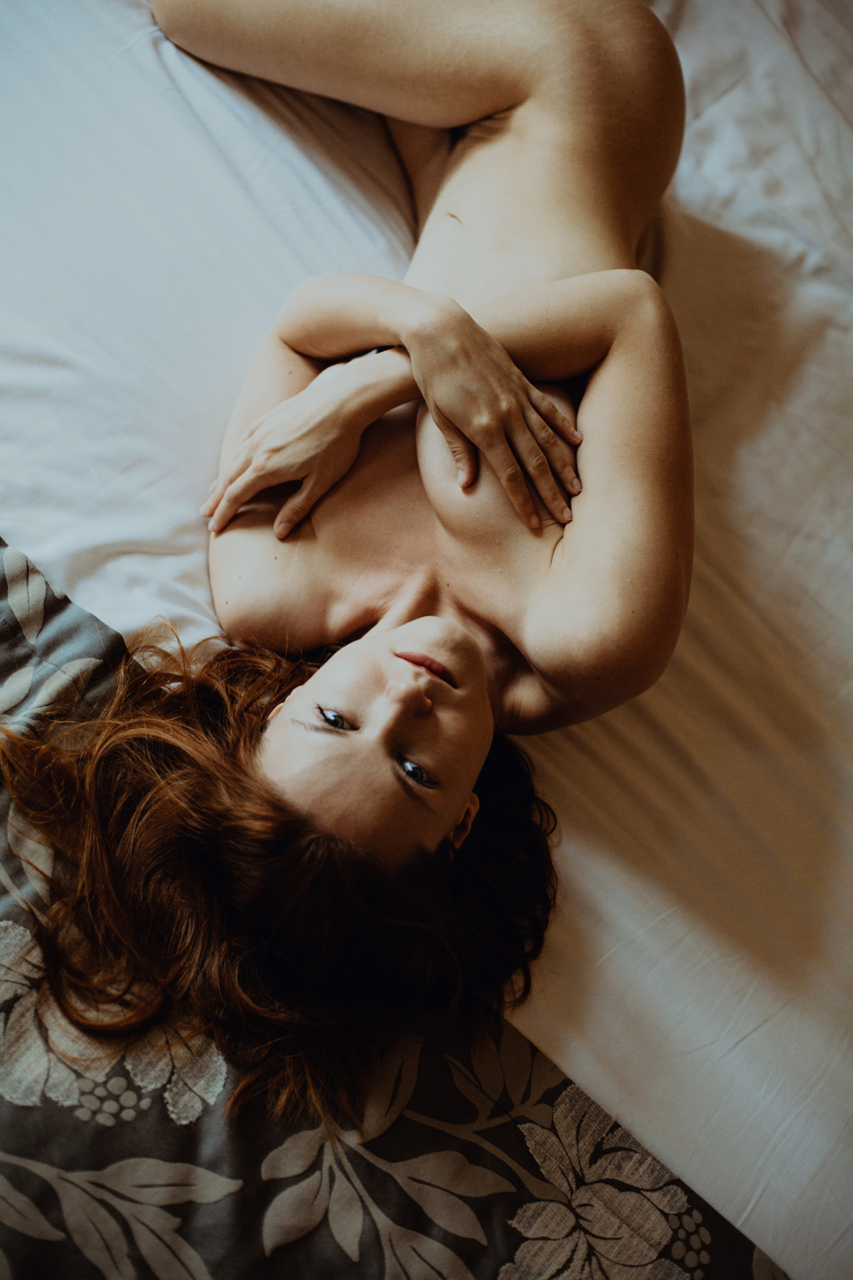 https://blueberrycorner.com/wp-content/uploads/2020/10/boudoir-intimate-photographer-prague-blueberry-corner-czechmodel-94-sur-148-1200x1800.jpg