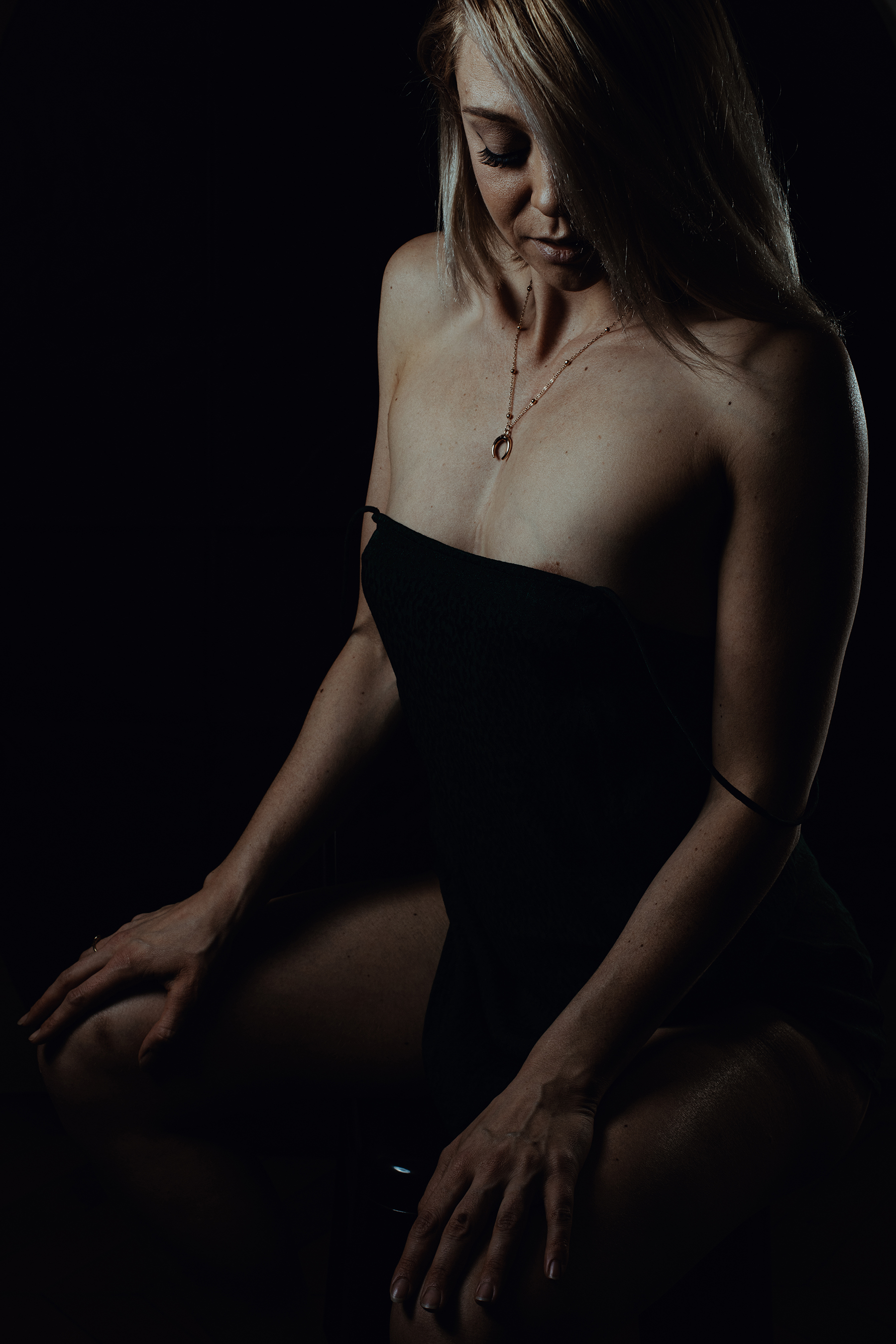 https://blueberrycorner.com/wp-content/uploads/2024/03/photographe-boudoir-femme-intime-erotique-lyon-163-sur-168.jpg